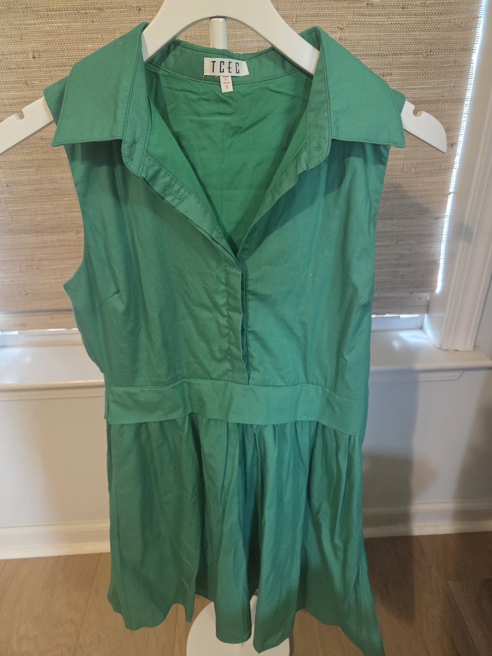 TCEC Sleeveless Collared Green Dress